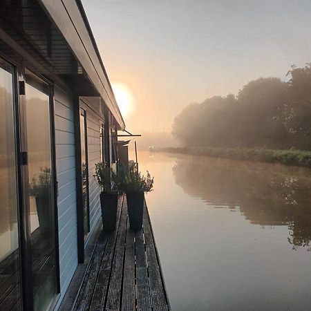 Bb De Woonboot Anna Paulowna Exterior foto