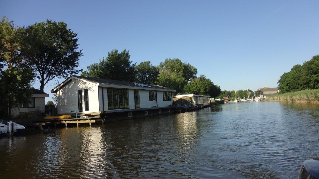 Bb De Woonboot Anna Paulowna Exterior foto